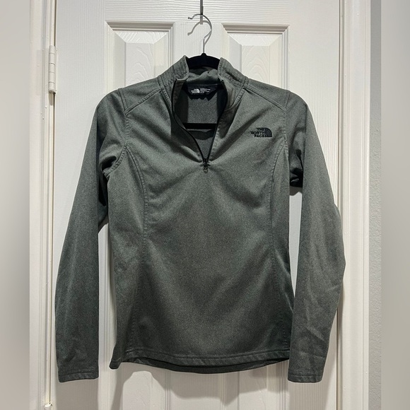The North Face Charcoal Quarter-Zip Top - Picture 6 of 8